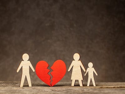 The Role of Family in Your Relationship: Balancing Independence and Tradition